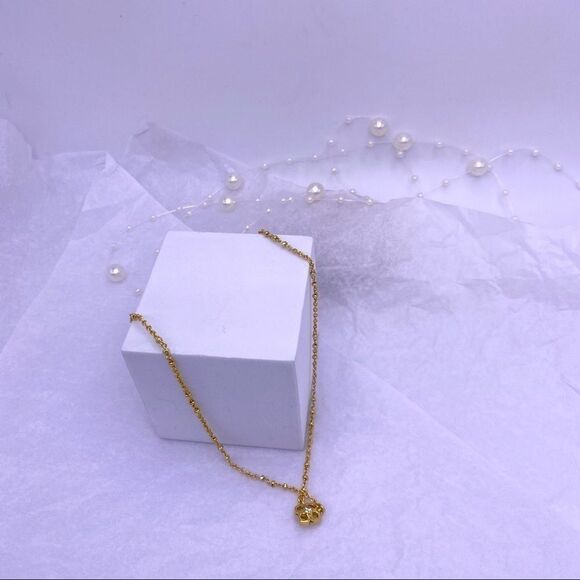 Kendra Scott Gold Beaded Four Clover Necklace - Picture 10 of 12